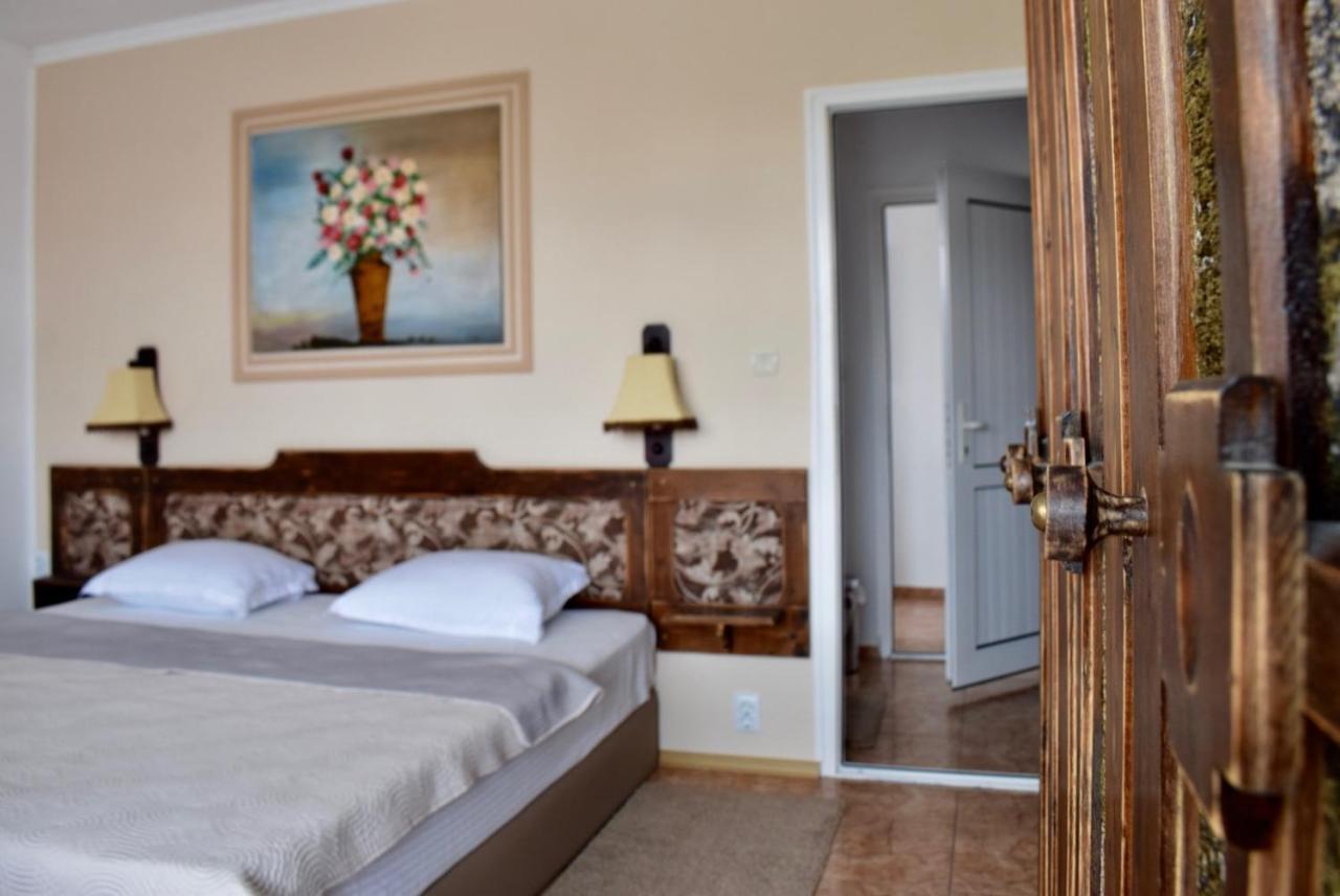 Family Hotel Apolonia Sozopol Zewnętrze zdjęcie